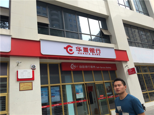 奔流標識店招店牌